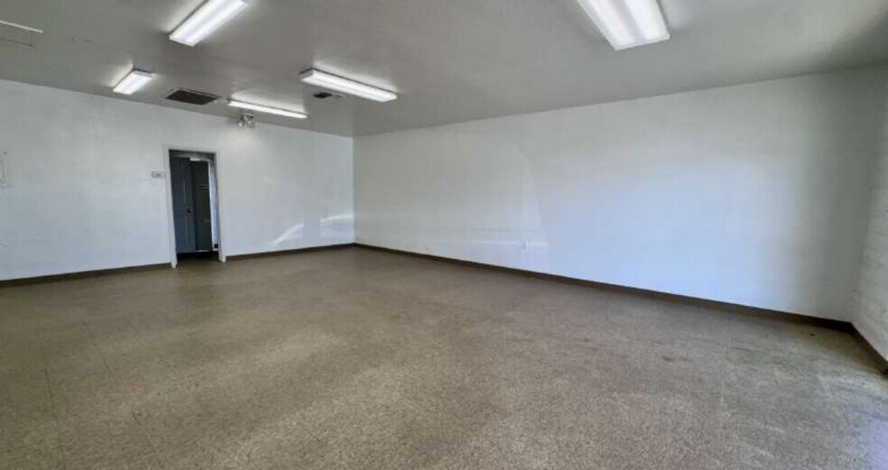 More Photos Of 2920-2972 Churn Creek Rd, Redding Unknown For Lease