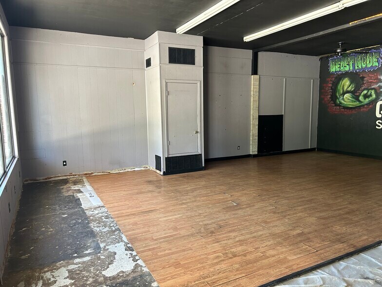 More Photos Of 200 N Frankston Hwy, Frankston Convenience Store For Sale