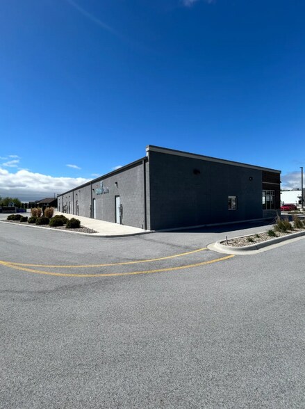 More Photos Of 14813 101st Ave, Dyer Storefront For Lease