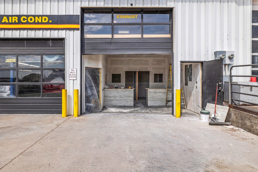 More Photos Of 1625 Dell Range Blvd, Cheyenne General Retail For Sale