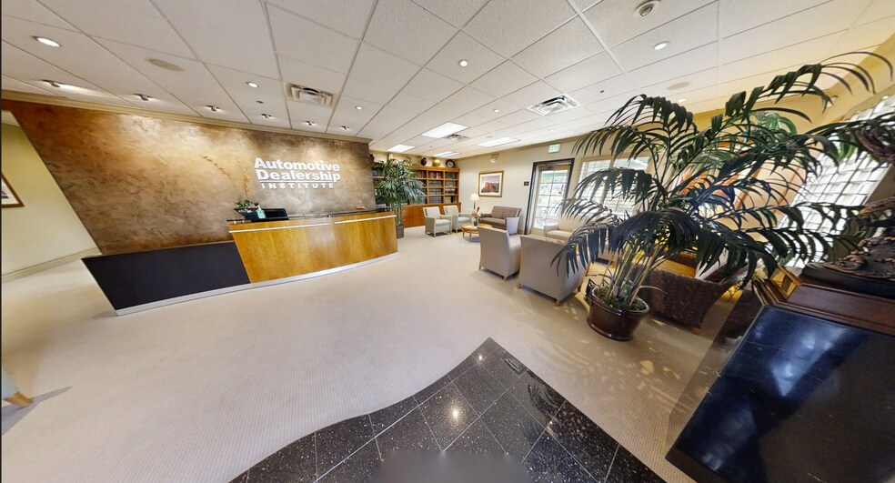 More Photos Of 6613 N Scottsdale Rd, Scottsdale Office For Sale