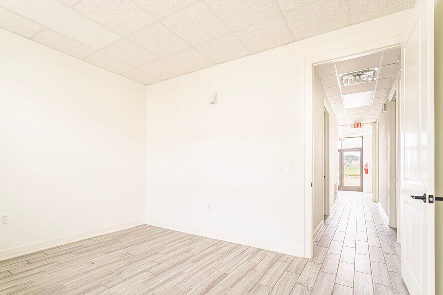 More Photos Of 26077 Nelson Way, Katy Medical For Lease