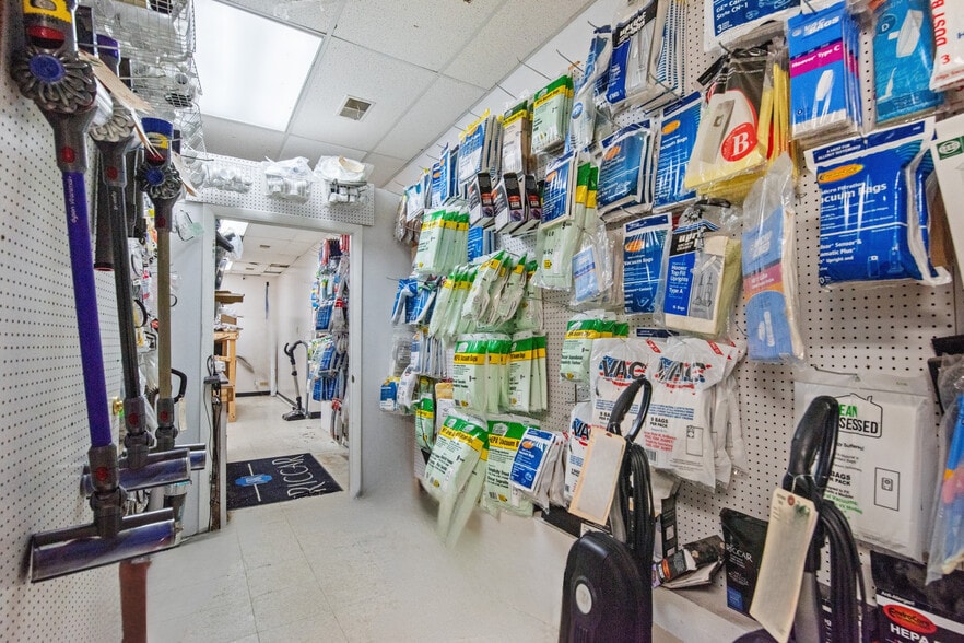 More Photos Of 300 US Highway 9, Freehold Freestanding For Sale