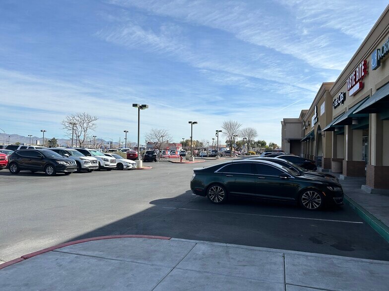 More Photos Of 3073 W Craig Rd, North Las Vegas Freestanding For Lease