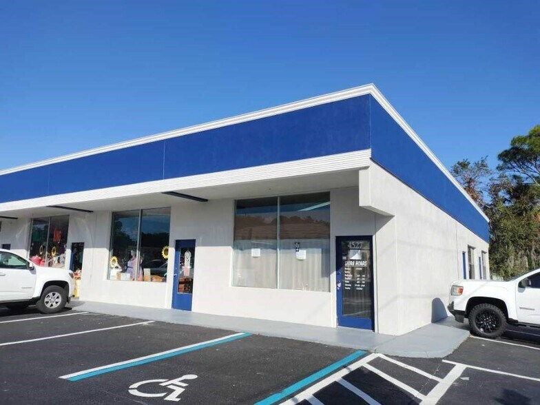 More Photos Of 4509 S Hopkins Ave, Titusville Unknown For Lease