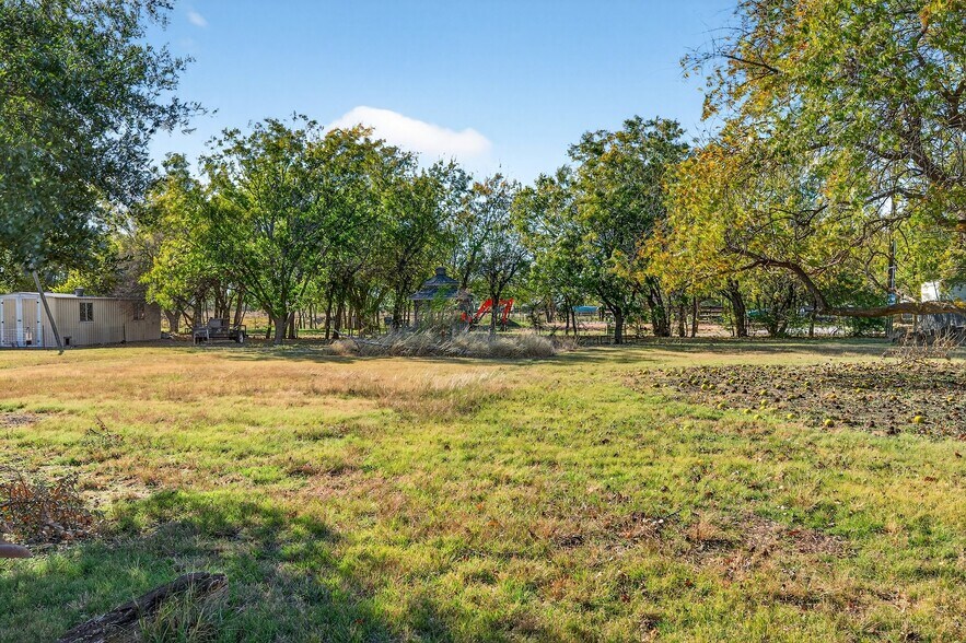 More Photos Of 18008 Cindys Ln, Justin Land For Sale