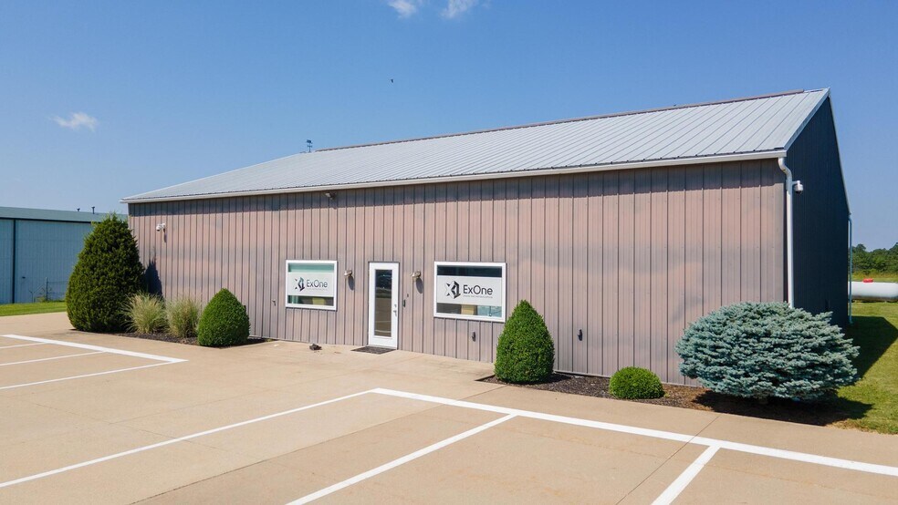 More Photos Of 66850 Executive Dr, Saint Clairsville Warehouse For Lease