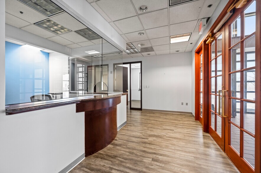 More Photos Of 3 Crowne Point Ct, Sharonville Office For Sale