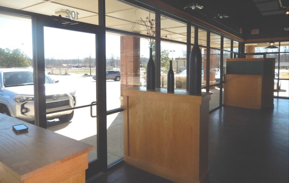 More Photos Of 3964 Goodman Rd, Southaven Unknown For Sale