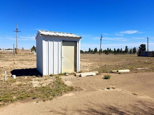 More Photos Of 502 E Gallina Rd, Roswell Office For Sale