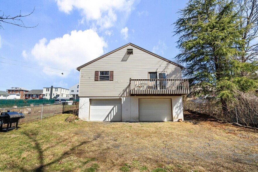 More Photos Of 309 Lynwood Ave, Jenkintown Warehouse For Sale