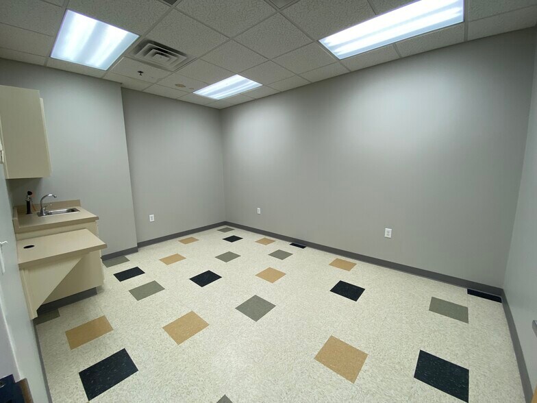 More Photos Of 1500 Oglethorpe Ave, Athens Medical For Sale