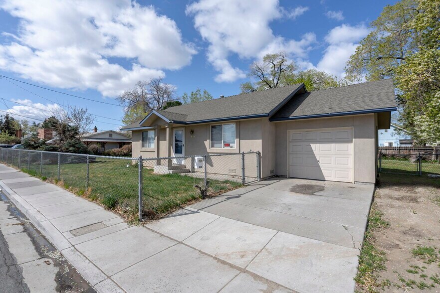 More Photos Of 839 Sutro St, Reno Apartments For Sale