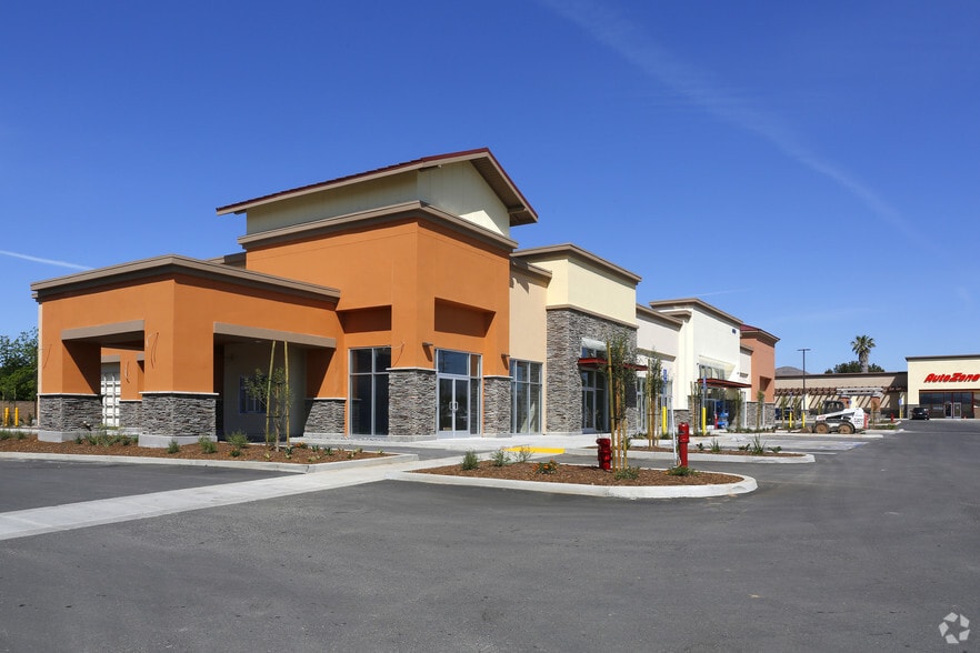 More Photos Of 4950 La Sierra Ave, Riverside Unknown For Lease