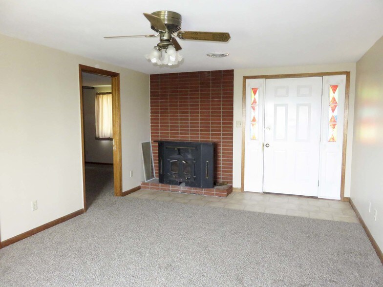 More Photos Of 310 Goose Creek Rd, Dandridge Office For Sale