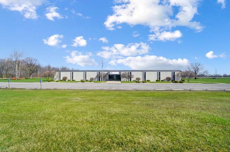 More Photos Of 2025 E 4th St, Lima Light Manufacturing For Sale