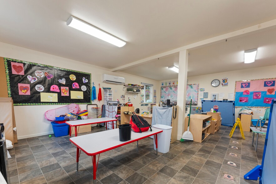 More Photos Of 2125 Coburg Rd, Eugene Healthcare For Sale