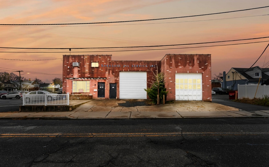 Primary Photo Of 26 Little St, Matawan Flex For Sale