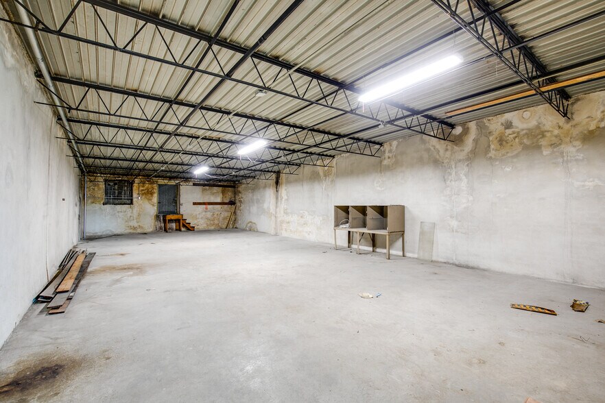 More Photos Of 207 Poythress Street, Hopewell Storefront Retail Office For Lease