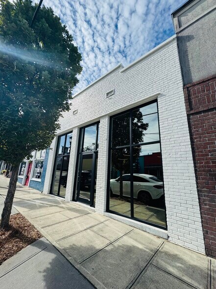 More Photos Of 727 Middle St, Montevallo Office For Sale