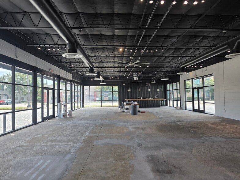 More Photos Of 2401 Dr Martin Luther King Jr St N, Saint Petersburg Freestanding For Lease