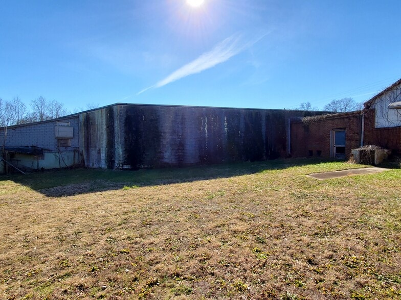 More Photos Of 1408 Glenn Ave, Kannapolis Warehouse For Lease