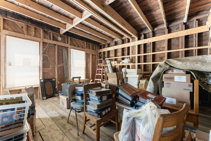 More Photos Of 18 Central St, Brookfield Office Residential For Sale