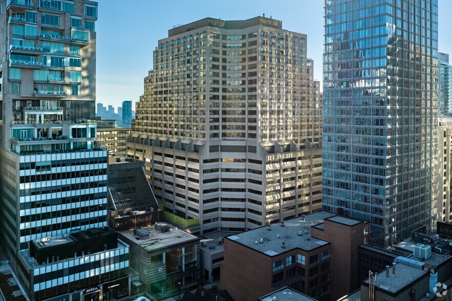 More Photos Of 161-175 Cumberland St, Toronto Office For Lease