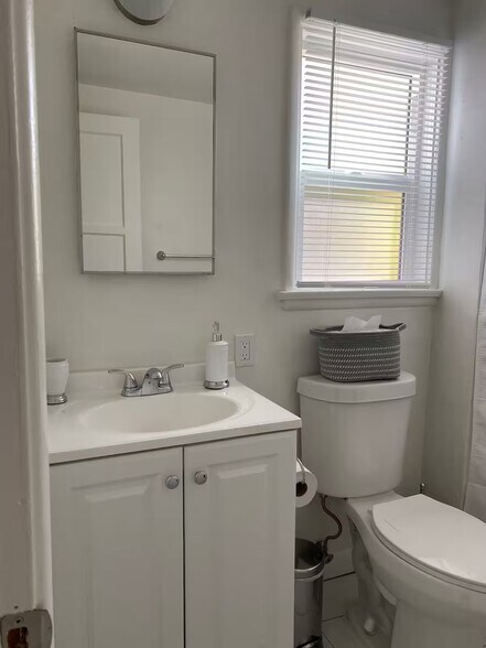 More Photos Of 14524-14530 Dickens St, Sherman Oaks Apartments For Sale