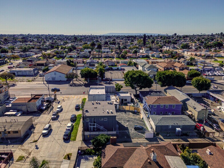 More Photos Of 7051-7053 3rd Ave, Los Angeles Storefront Retail Residential For Sale