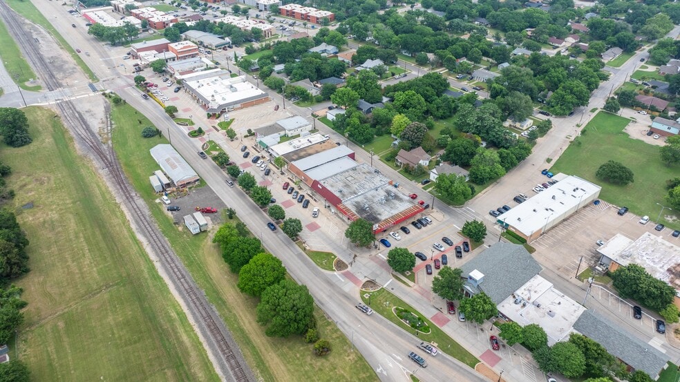 More Photos Of 200 N Main St, Duncanville Storefront Retail Office For Sale