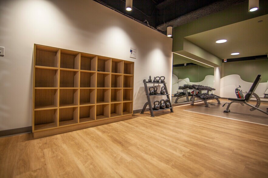 More Photos Of 805 SW Broadway, Portland Coworking Space