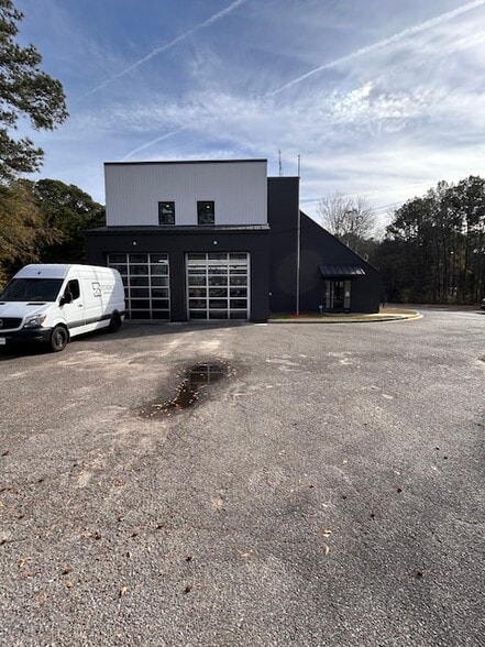 Primary Photo Of 8100 Rivers Avenue, North Charleston Flex For Lease