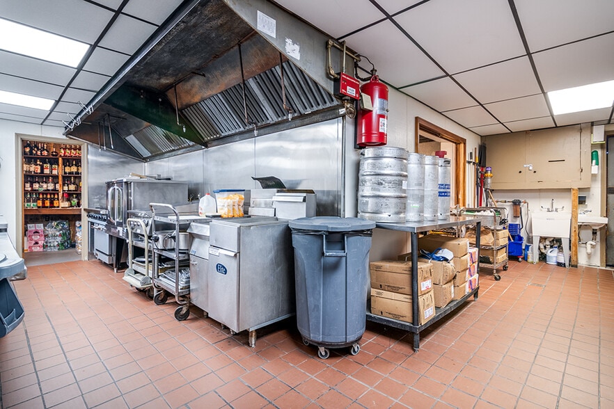 More Photos Of 245 Washington St, West Warwick Bar For Sale