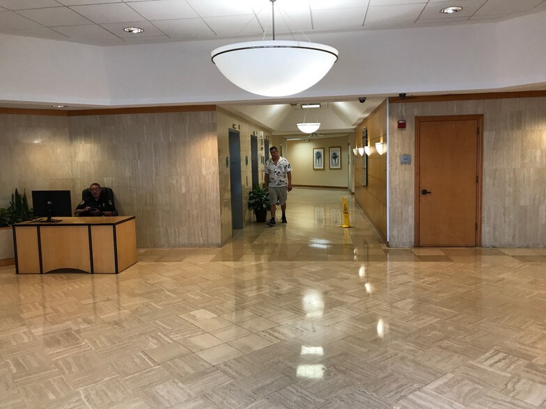 More Photos Of 815 NW 57th Ave, Miami Office For Lease