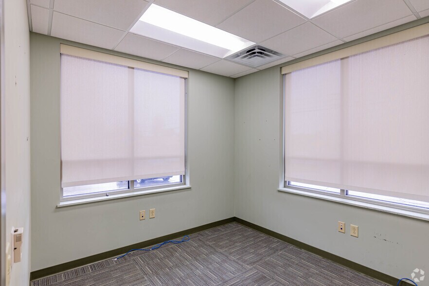 More Photos Of 419 Coyle Curtain Rd, Monongahela Medical For Sale