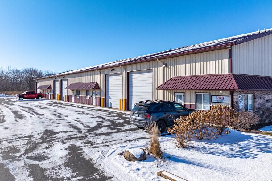 More Photos Of 1299 Leah Rd, Morris Warehouse For Lease