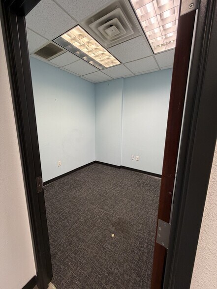 More Photos Of 4040 McDermott Rd, Plano Medical For Lease