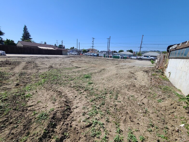 More Photos Of 867 E Lewelling Blvd, Ashland Land For Sale