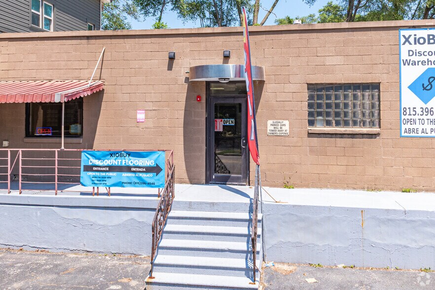 More Photos Of 603 E Washington St, Joliet Warehouse For Lease