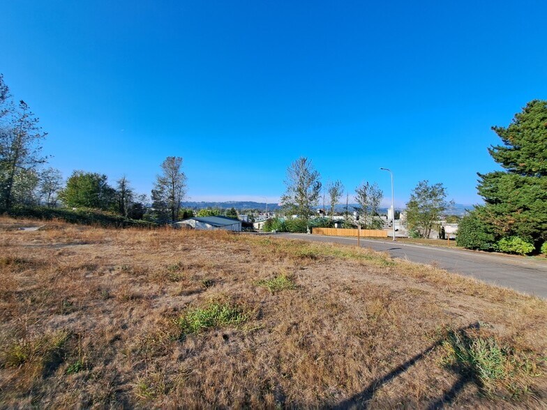 More Photos Of 2075 NE 240th Ave, Wood Village Land For Sale