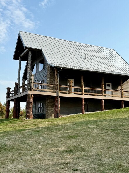 More Photos Of 41 Roosevelt Dr, Anita Specialty For Sale
