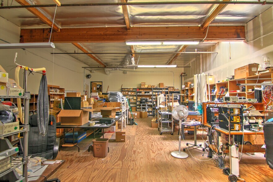 More Photos Of 4125 Market St, Ventura Light Manufacturing For Sale