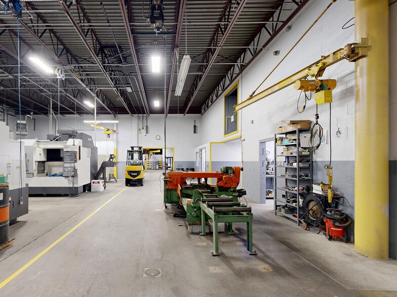More Photos Of 2505 Avonia Rd, Fairview Warehouse For Lease