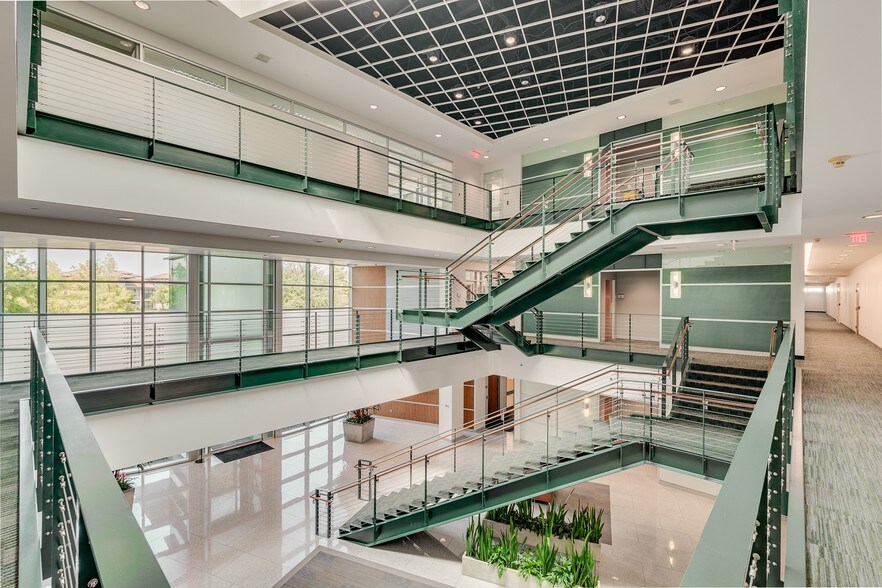 More Photos Of 100 E Royal Ln, Irving Office For Lease