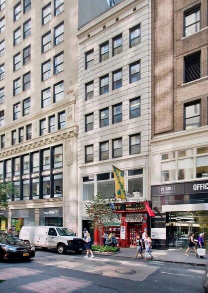 More Photos Of 18 W 33rd St, New York Coworking Space