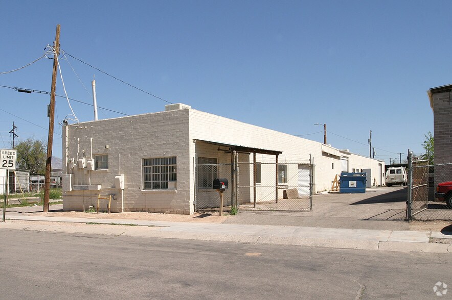 More Photos Of 548 W Speedway Blvd, Tucson Warehouse For Lease