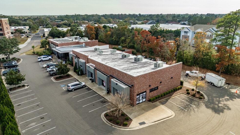 More Photos Of 155 Porters Neck Rd, Wilmington General Retail For Lease