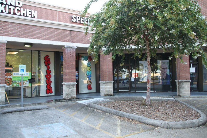 More Photos Of 6705 Hwy 6, Missouri City Unknown For Lease