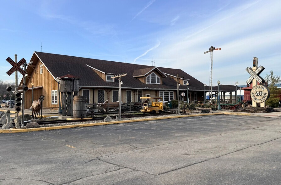 Primary Photo Of 1011 N 13th St, Decatur General Retail For Sale